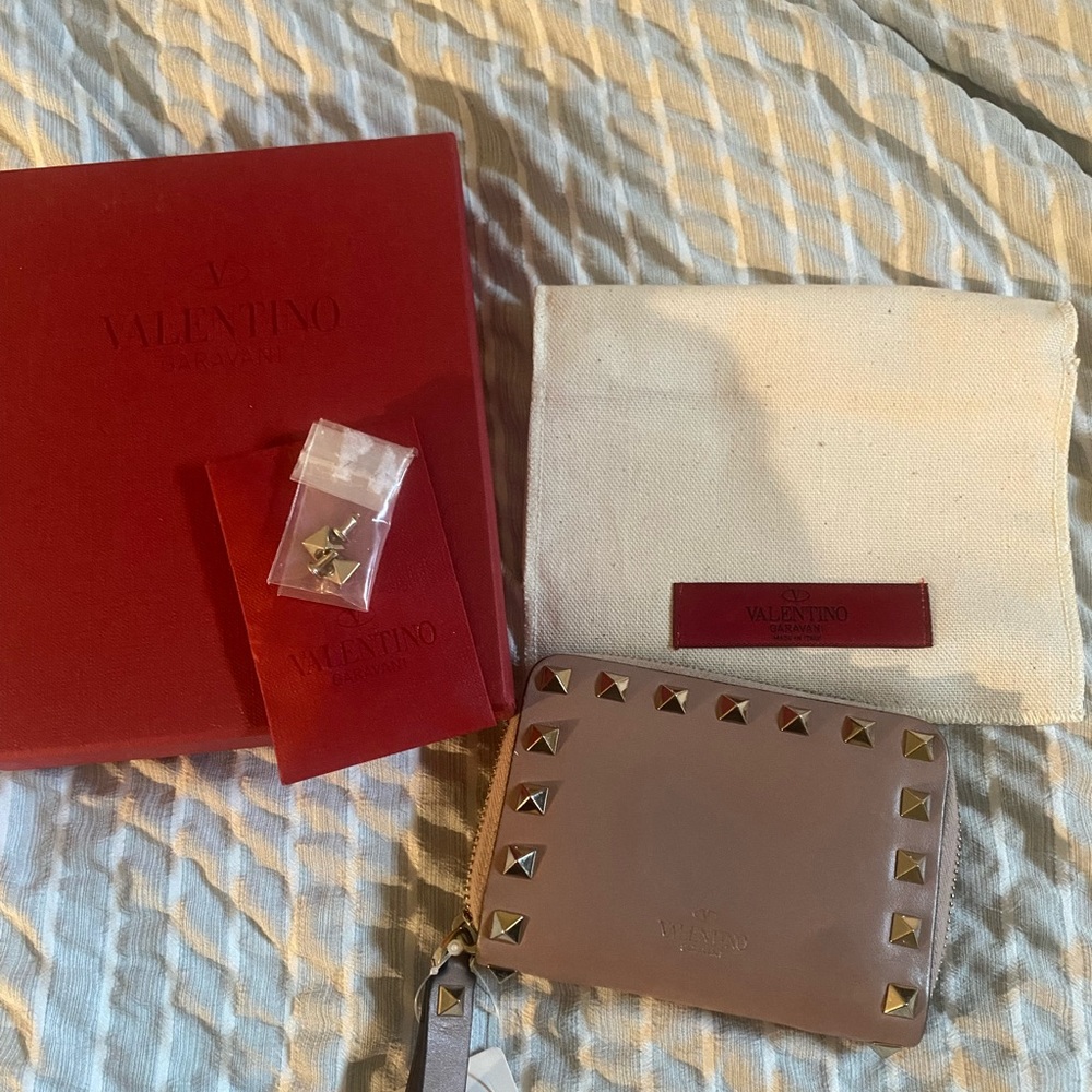 Valentino Zip Wallet